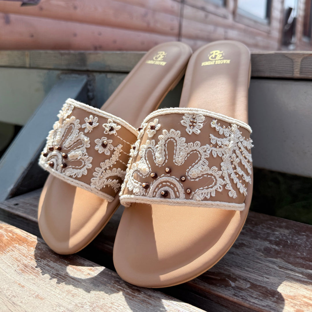 Miss Lacy Beige Flats