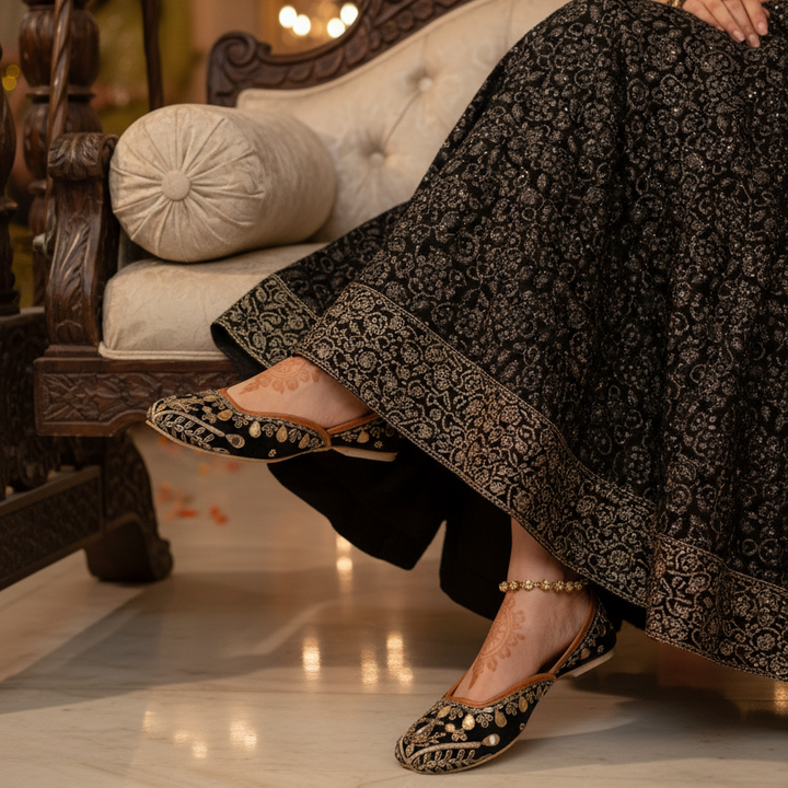 MIDNIGHT BLOOM (JUTTI)