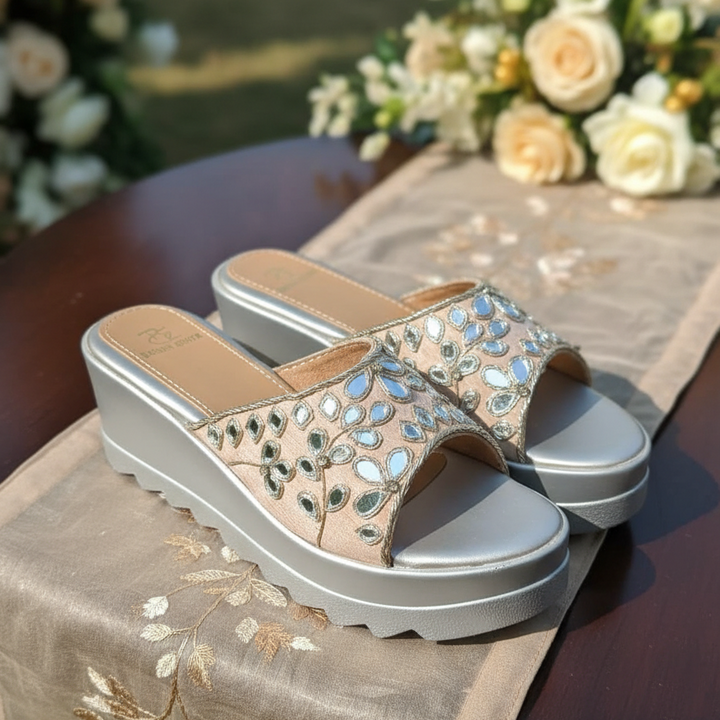 Mirror Me Not (Wedges)
