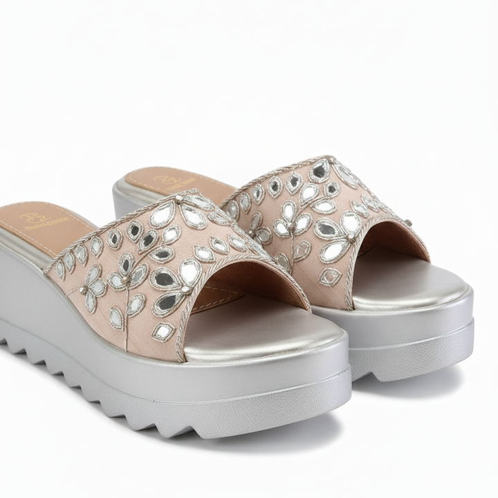 Mirror Me Not (Wedges)