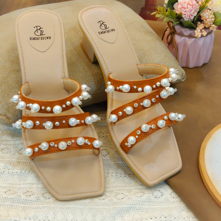 Tan Pearlicious Sliders